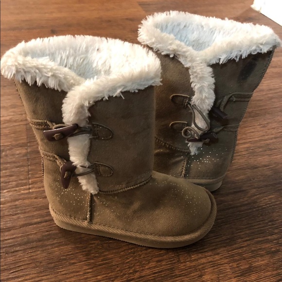 Boots - Picture 3 of 3